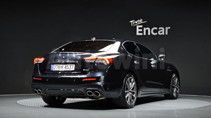 Maserati Ghibli 2022 — 2