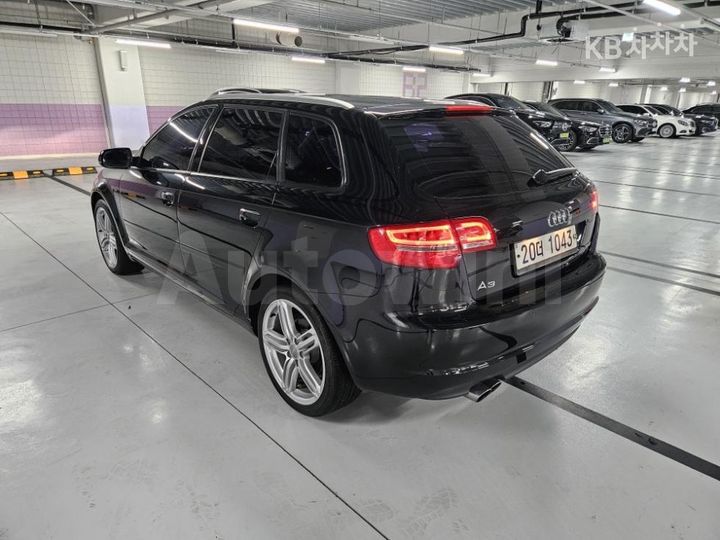 Audi A3 2011 — 4