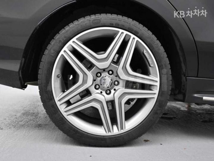 Mercedes Benz M Class 2013 — 5
