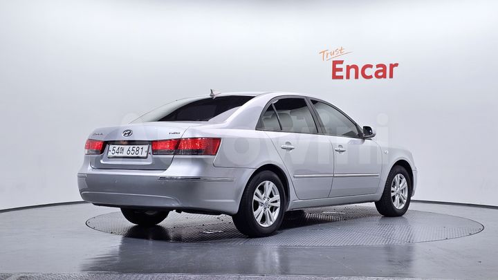 Hyundai Sonata 2009 — 2