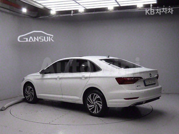 Volkswagen Jetta 2020 — 3