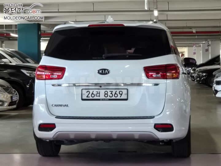 Kia Carnival 2018 — 4