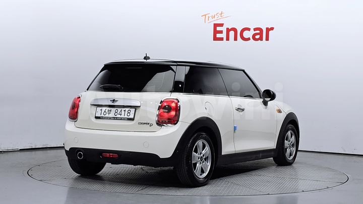 Mini Cooper 2015 — 2