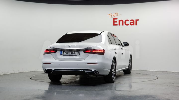 Mercedes Benz E Class 2021 — 4