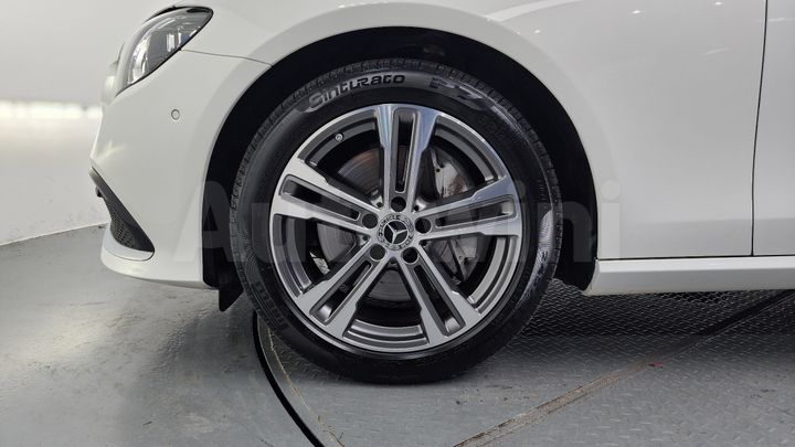 Mercedes Benz E Class