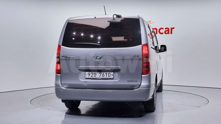 Hyundai Starex 2017 — 4