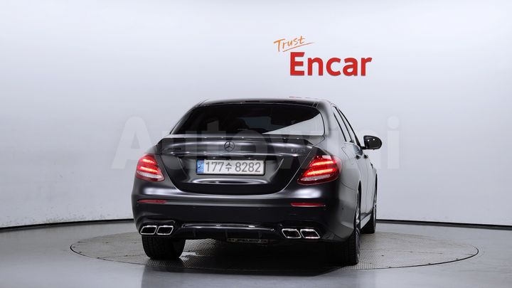 Mercedes Benz E Class 2018 — 4