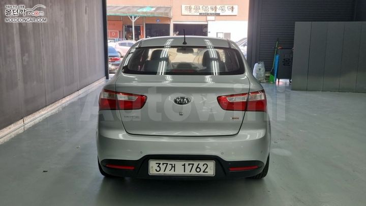 Kia Pride 2013 — 4