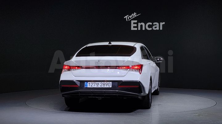 Hyundai Avante 2024 — 4