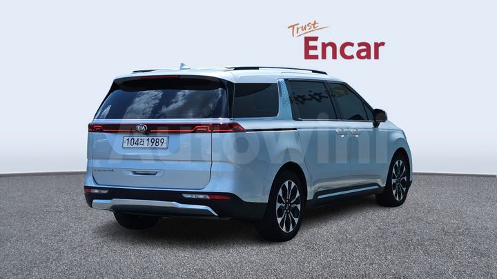 Kia Carnival 2021 — 3