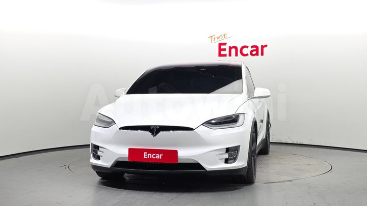 Tesla Model X 2020 — 3