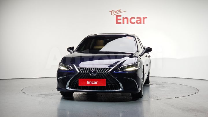 Lexus ES 2022 — 3