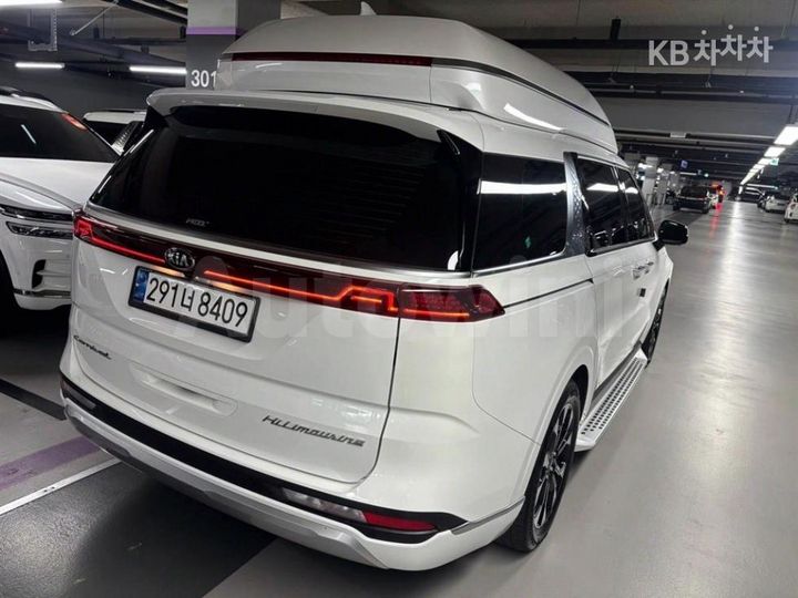 Kia Carnival 2021 — 3