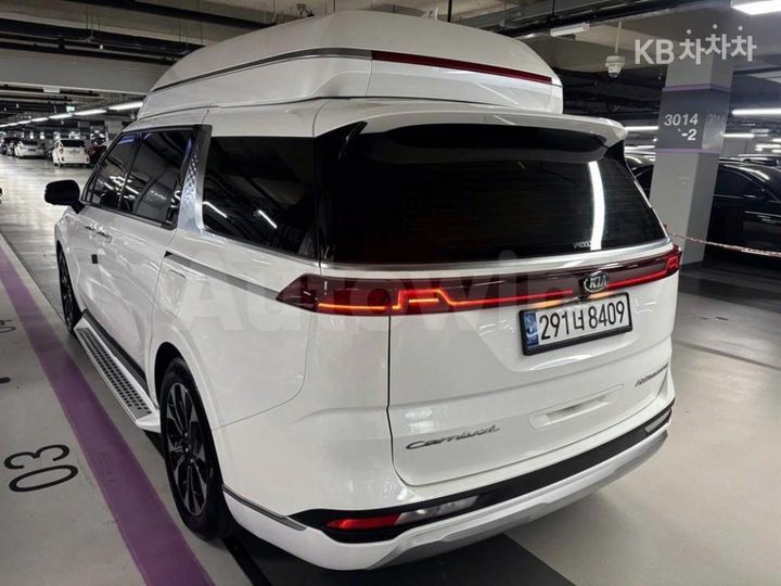 Kia Carnival 2021 — 4