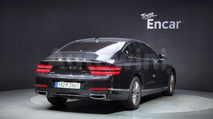 Genesis G80 2022 — 2
