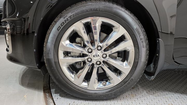 Kia Carnival 2017 — 5