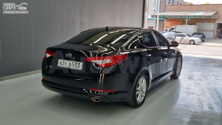 Kia K5 2012 — 2