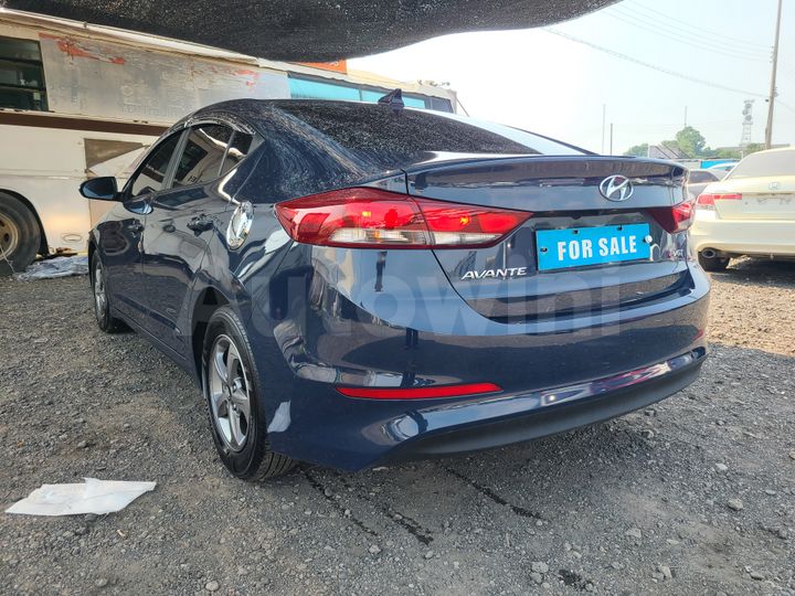 Hyundai Avante 2016 — 3
