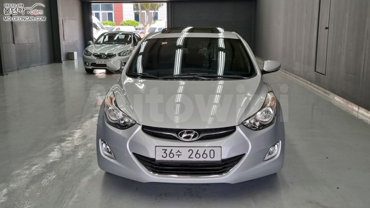 Hyundai Avante 2011 — 3