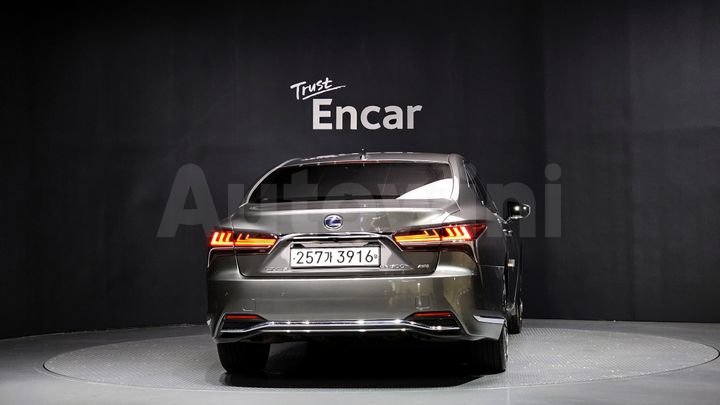 Lexus LS 2020 — 4