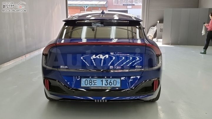 Kia EV6 2023 — 4