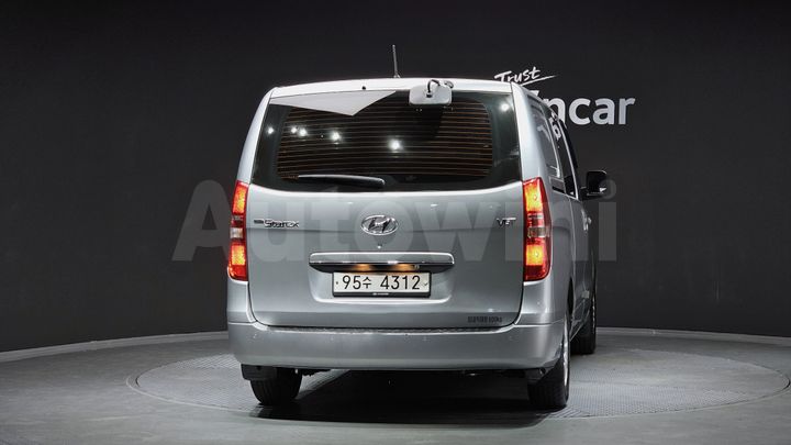 Hyundai Starex 2017 — 4