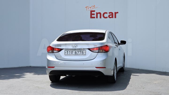 Hyundai Avante 2015 — 4