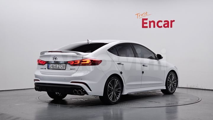 Hyundai Avante 2017 — 2