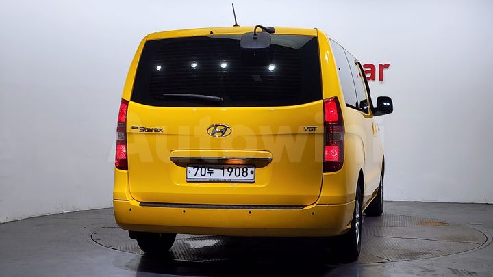 Hyundai Starex 2016 — 4