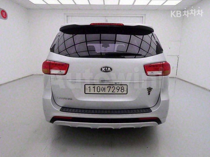 Kia Carnival 2016 — 3