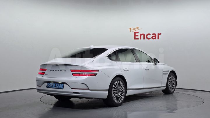 Genesis G80 2022 — 2