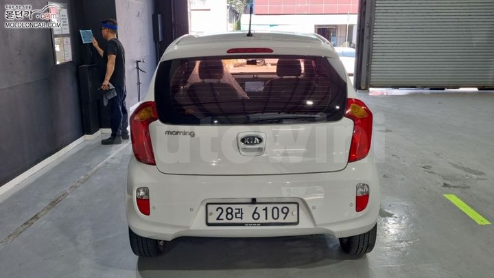 Kia Morning 2011 — 4