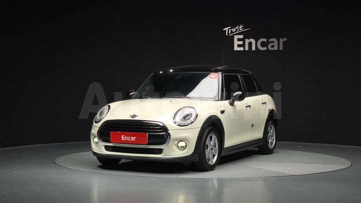 Mini Cooper 2015 — 2