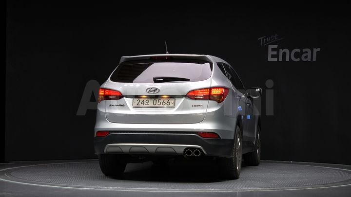 Hyundai SantaFe 2013 — 4