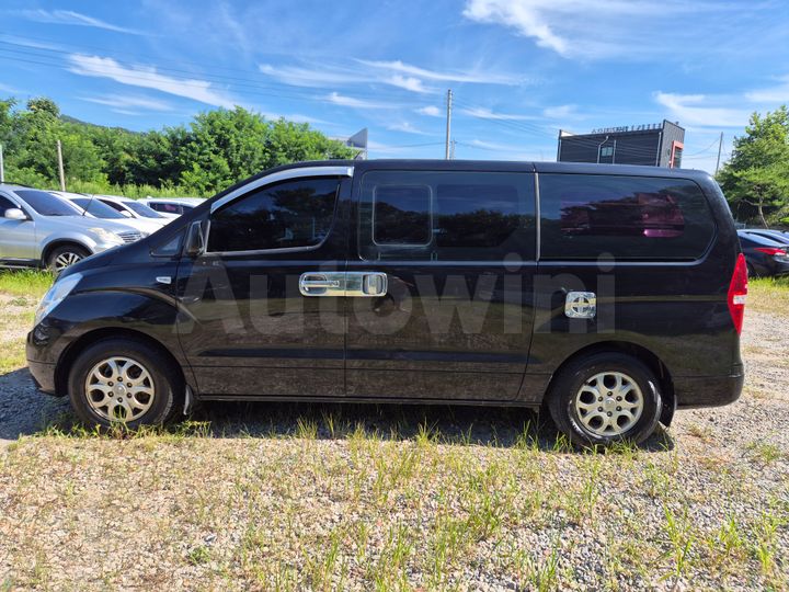 Hyundai Starex 2015 — 2