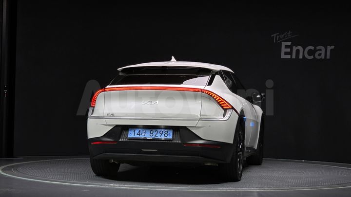 Kia EV6 2022 — 4