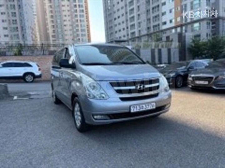 Hyundai Starex 2015 — 2