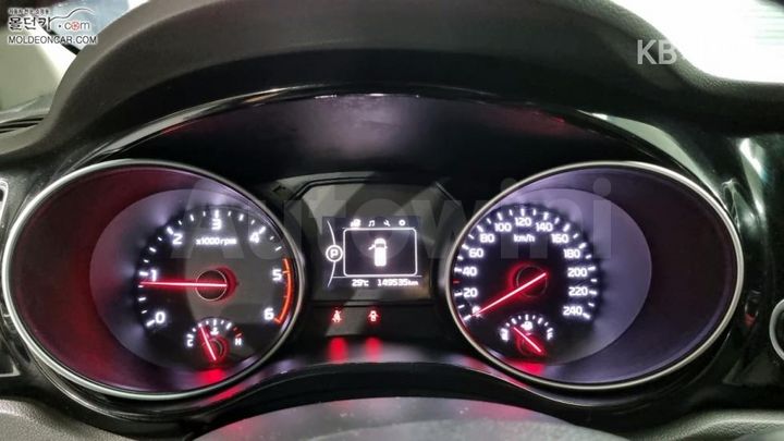 Kia Carnival 2015 — 5