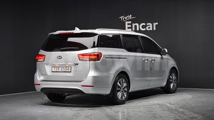 Kia Carnival 2016 — 2