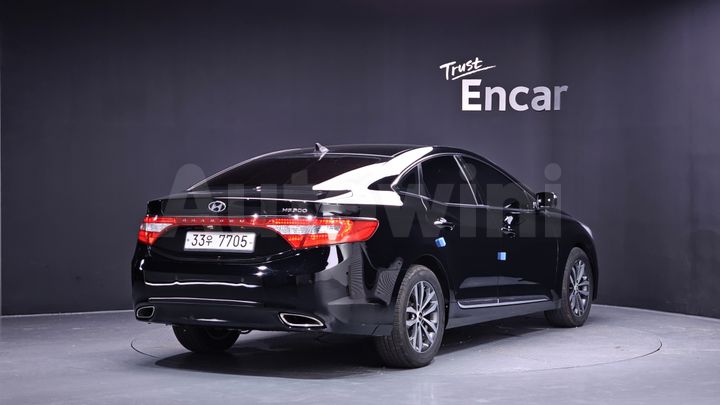 Hyundai Grandeur 2011 — 2