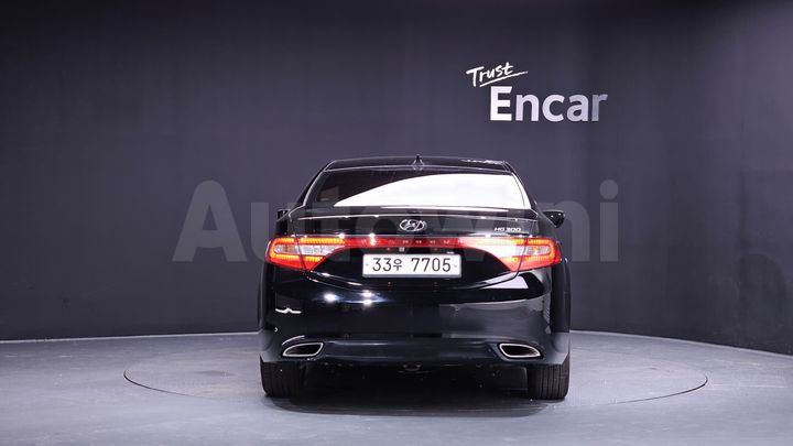 Hyundai Grandeur 2011 — 4