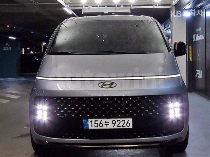 Hyundai Staria 2022 — 2