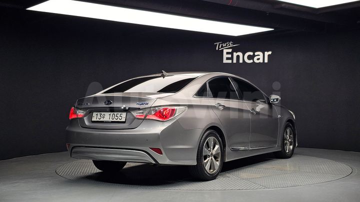 Hyundai Sonata 2012 — 2