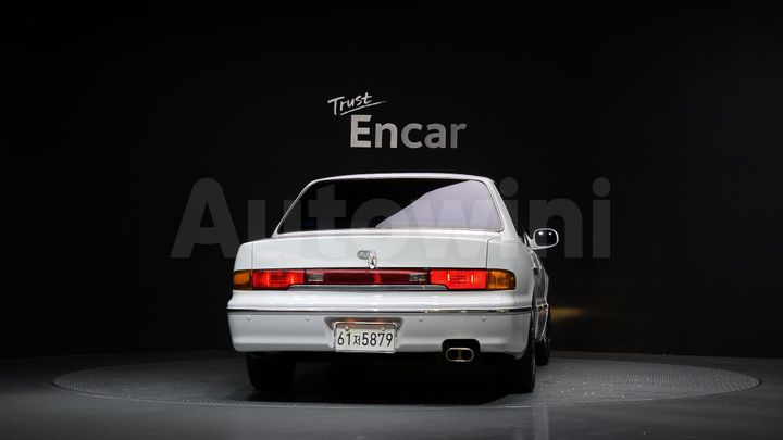 Hyundai Dynasty 2002 — 4