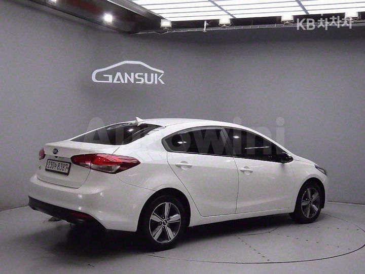 Kia K3 2018 — 4