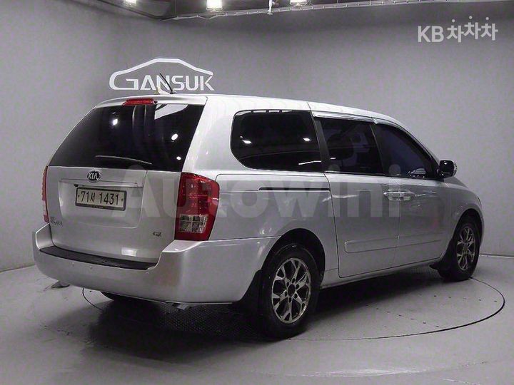 Kia Carnival 2014 — 4