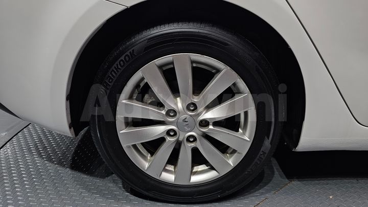 Kia K3 2013 — 5