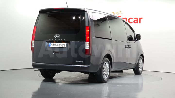 Hyundai Staria 2022 — 2