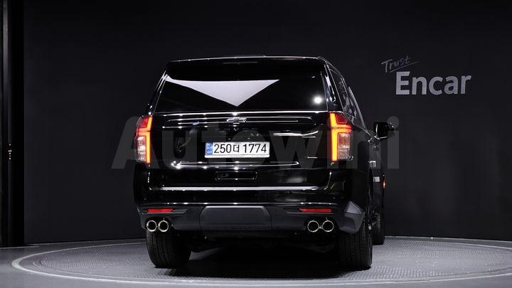 Chevrolet Tahoe 2023 — 4