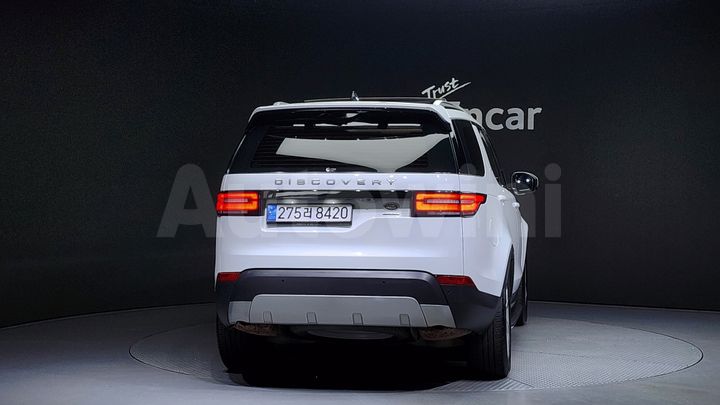 Land Rover Discovery 2019 — 4